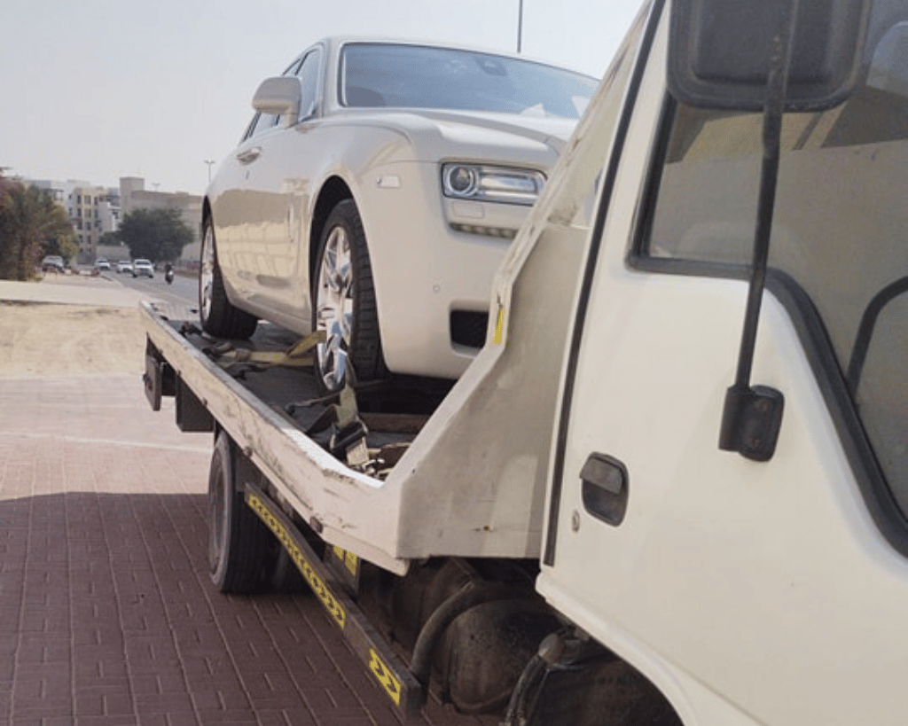Car Recovery and Towing Service in Ajman – 24 7 Fast Emergency Help